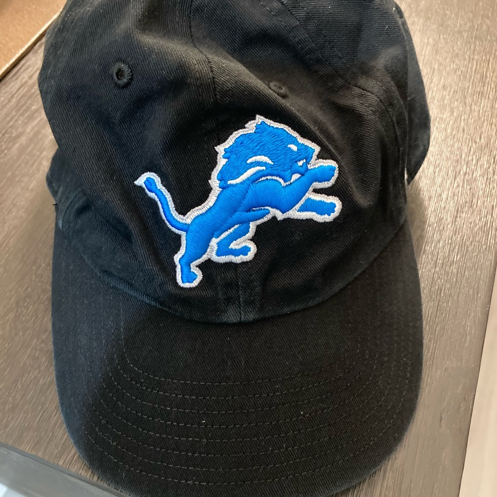 '47 Black Cap with Blue Lion Logo
